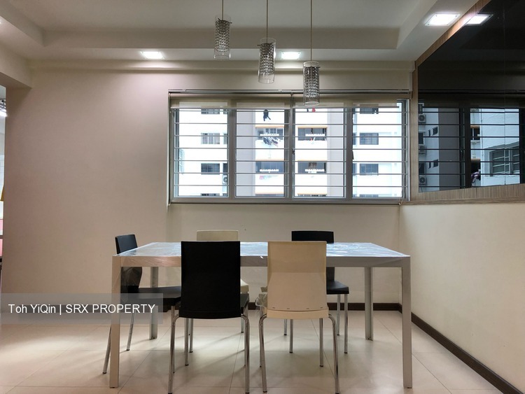 Blk 815 Tampines Avenue 4 (Tampines), HDB 5 Rooms #195584892